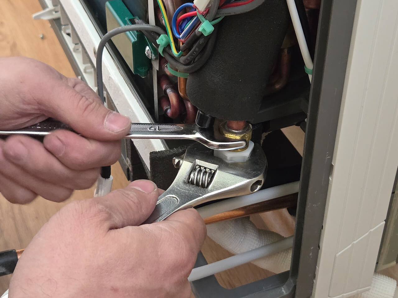 Untek - Техническое обслуживание тепловых насосов и систем отопления, кондиционирования, вентиляции.